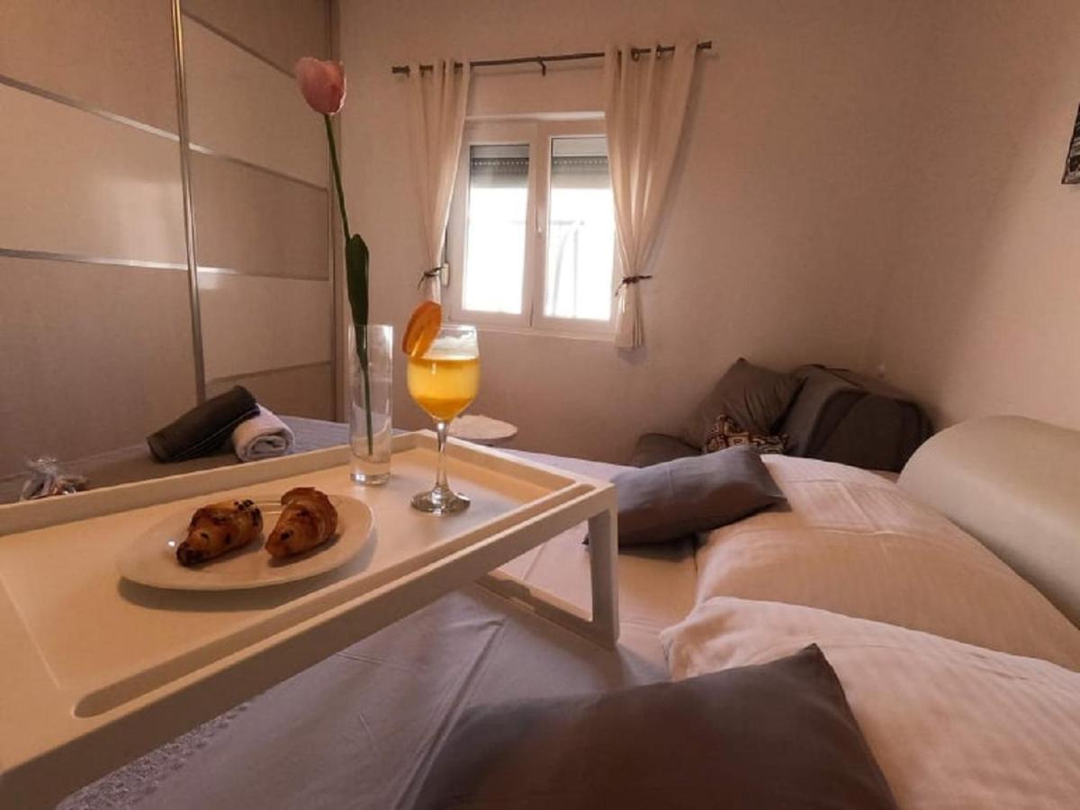 Apartman Zara Biograd Na Moru Exteriér fotografie